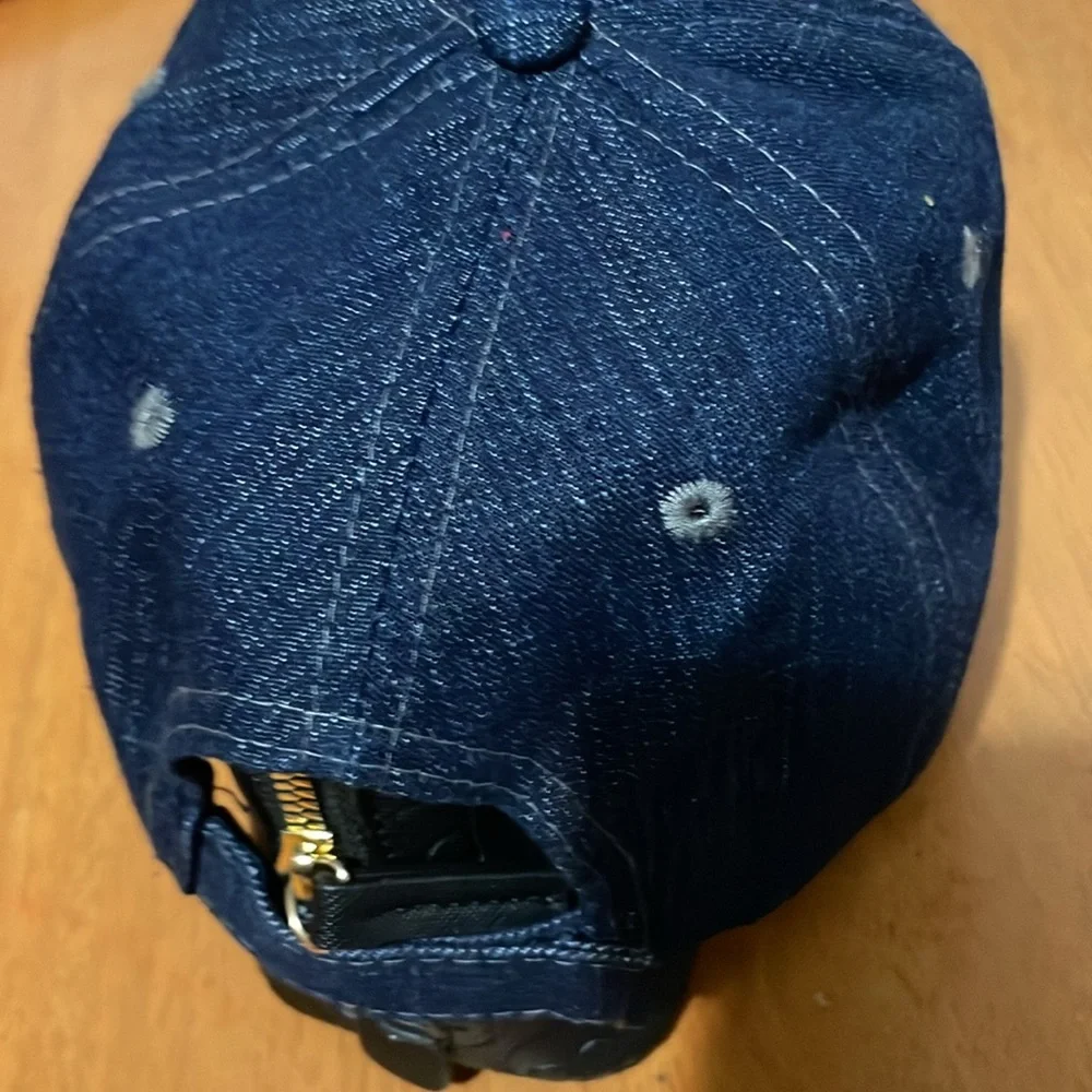 Hat - Picture 3 of 4